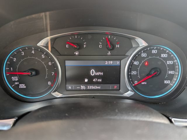 Used 2023 Chevrolet Traverse LT FWD image 23