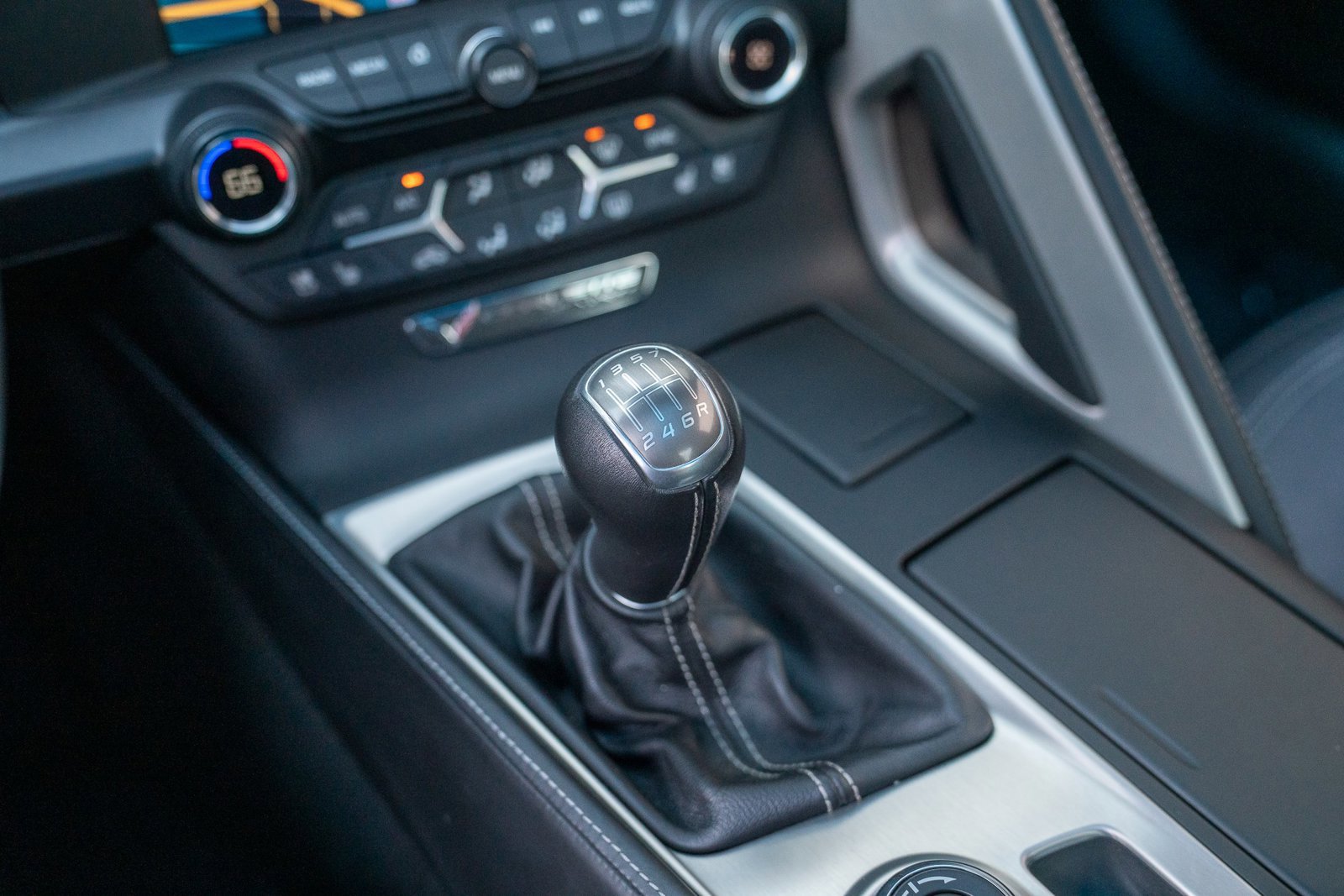 Used 2015 Chevrolet Corvette Stingray Coupe w/ 3LT Preferred Equipment Group image 21