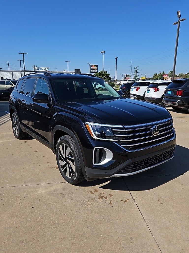 New 2026 Volkswagen Atlas SE image 3