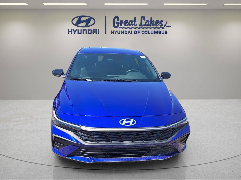 Certified 2025 Hyundai Elantra Sport FWD image 8