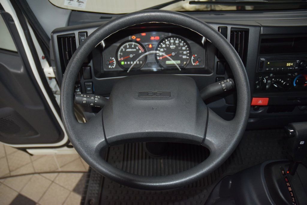 Used 2024 Chevrolet Low Cab Forward 5500XG RWD image 23