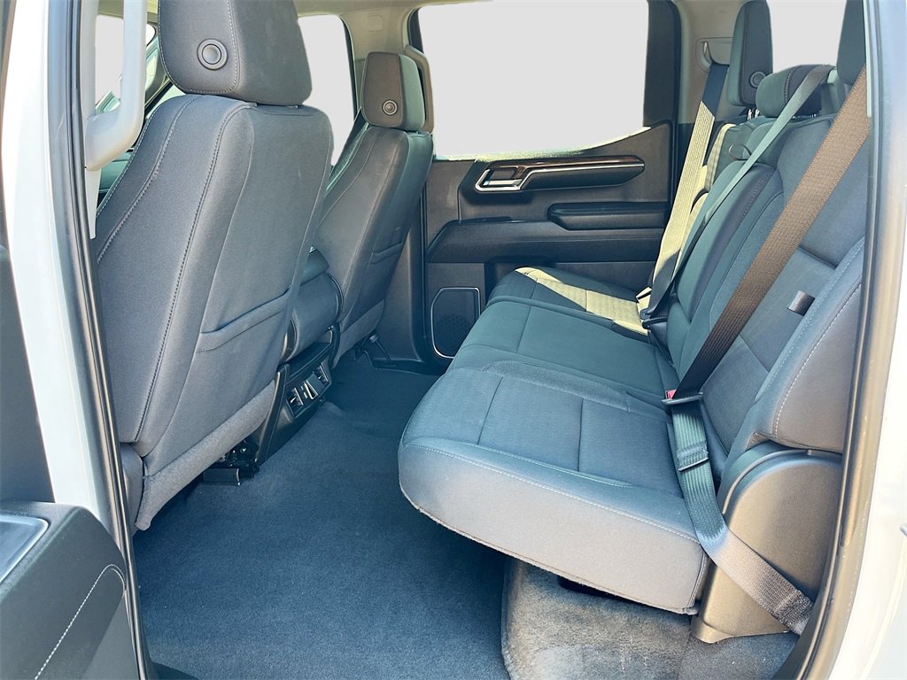 Used 2024 GMC Sierra 1500 Elevation image 23