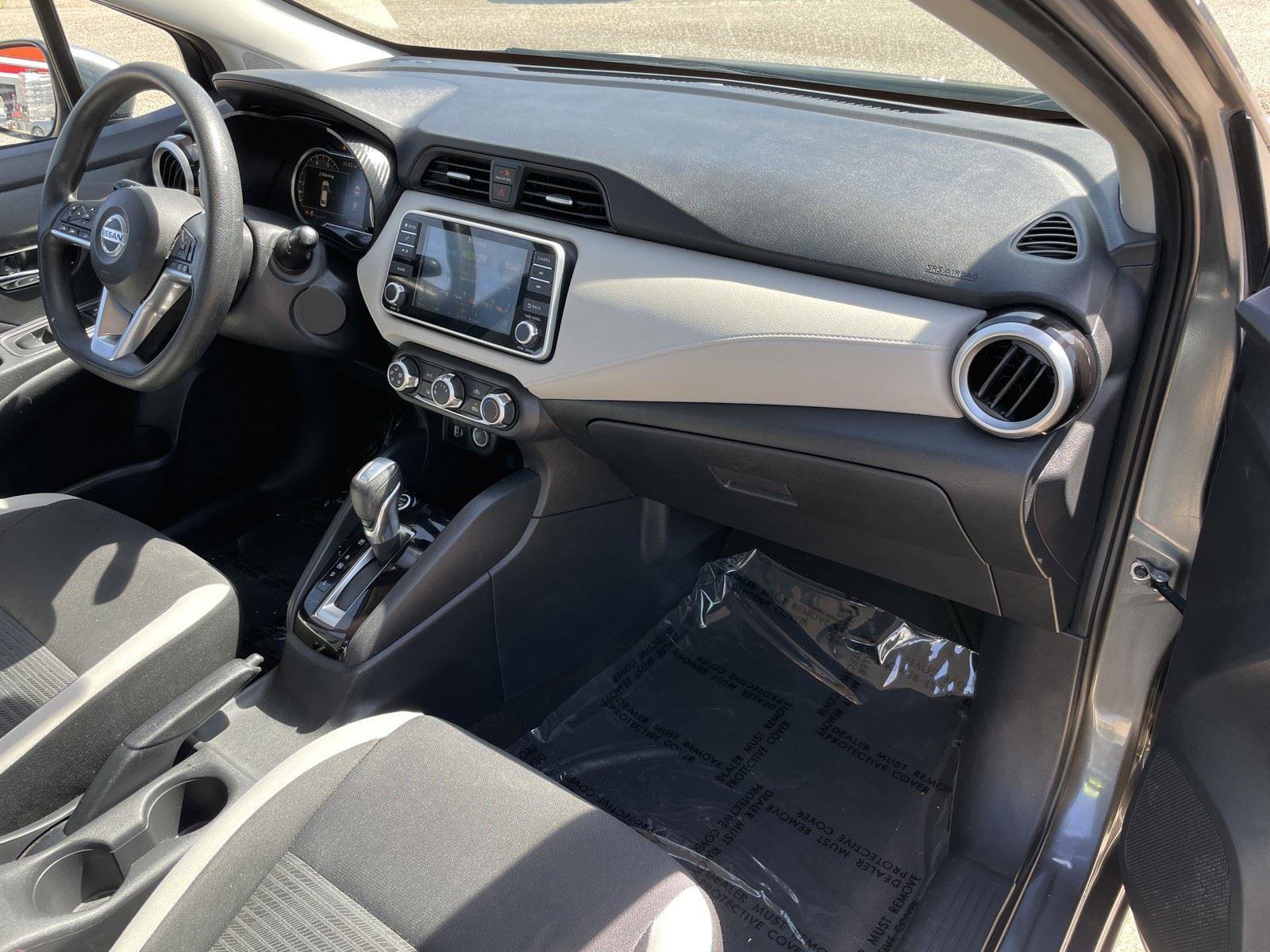 Used 2021 Nissan Versa SV FWD image 33