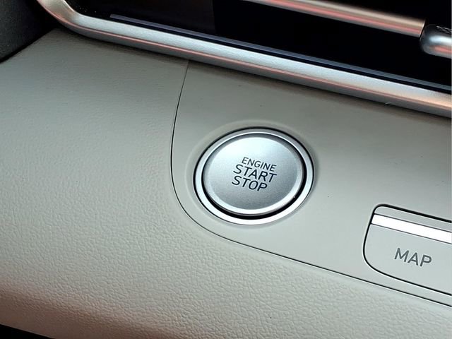 Used 2024 Hyundai Elantra Limited FWD image 10