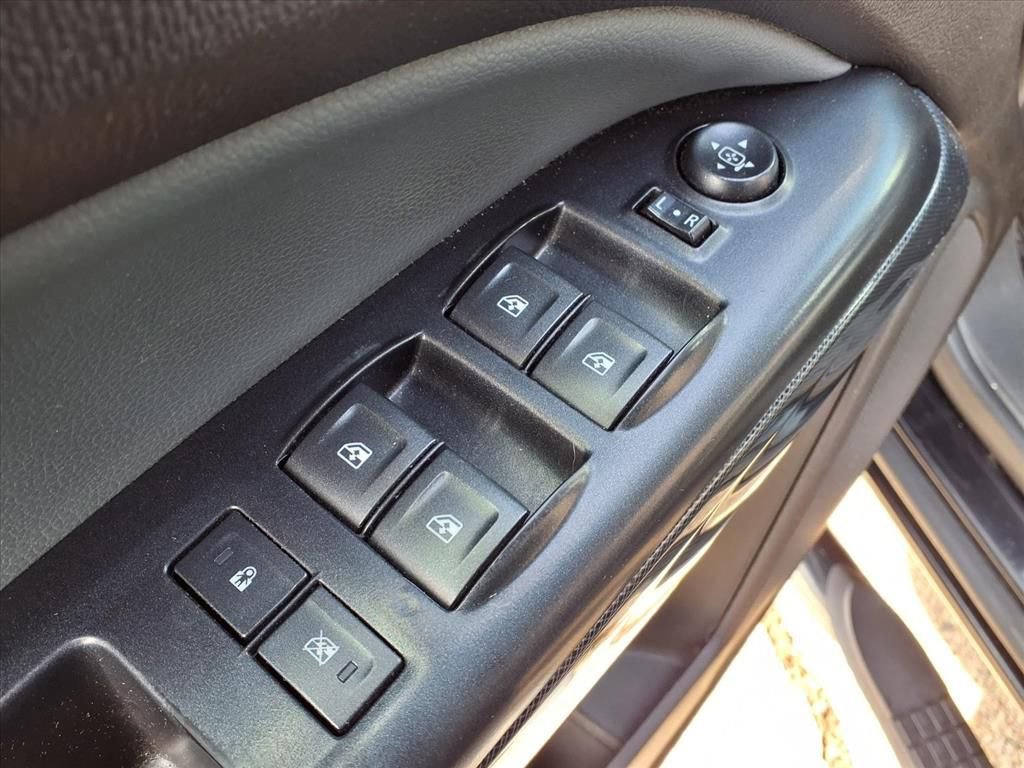 Used 2017 Chevrolet Colorado Z71 image 14