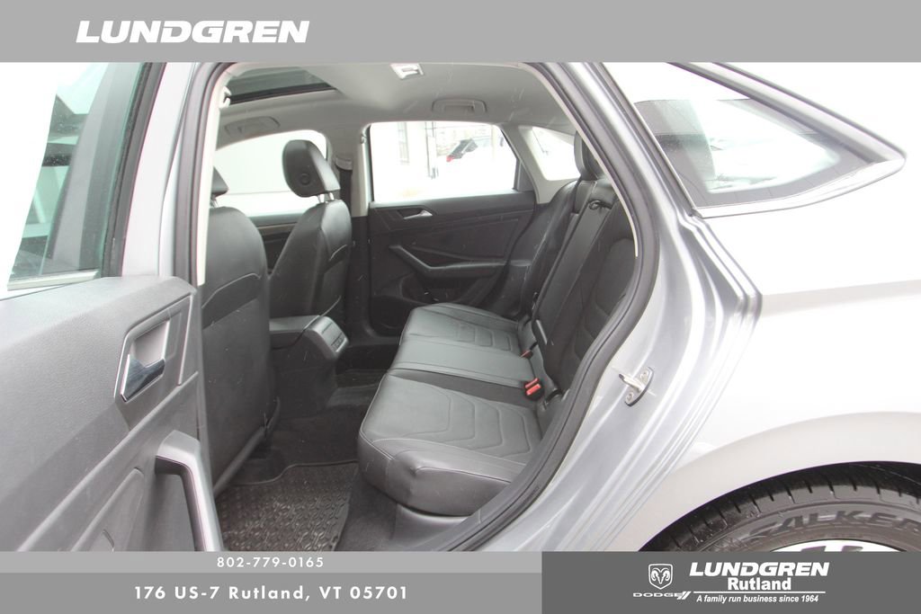Used 2020 Volkswagen Jetta SEL Premium image 39