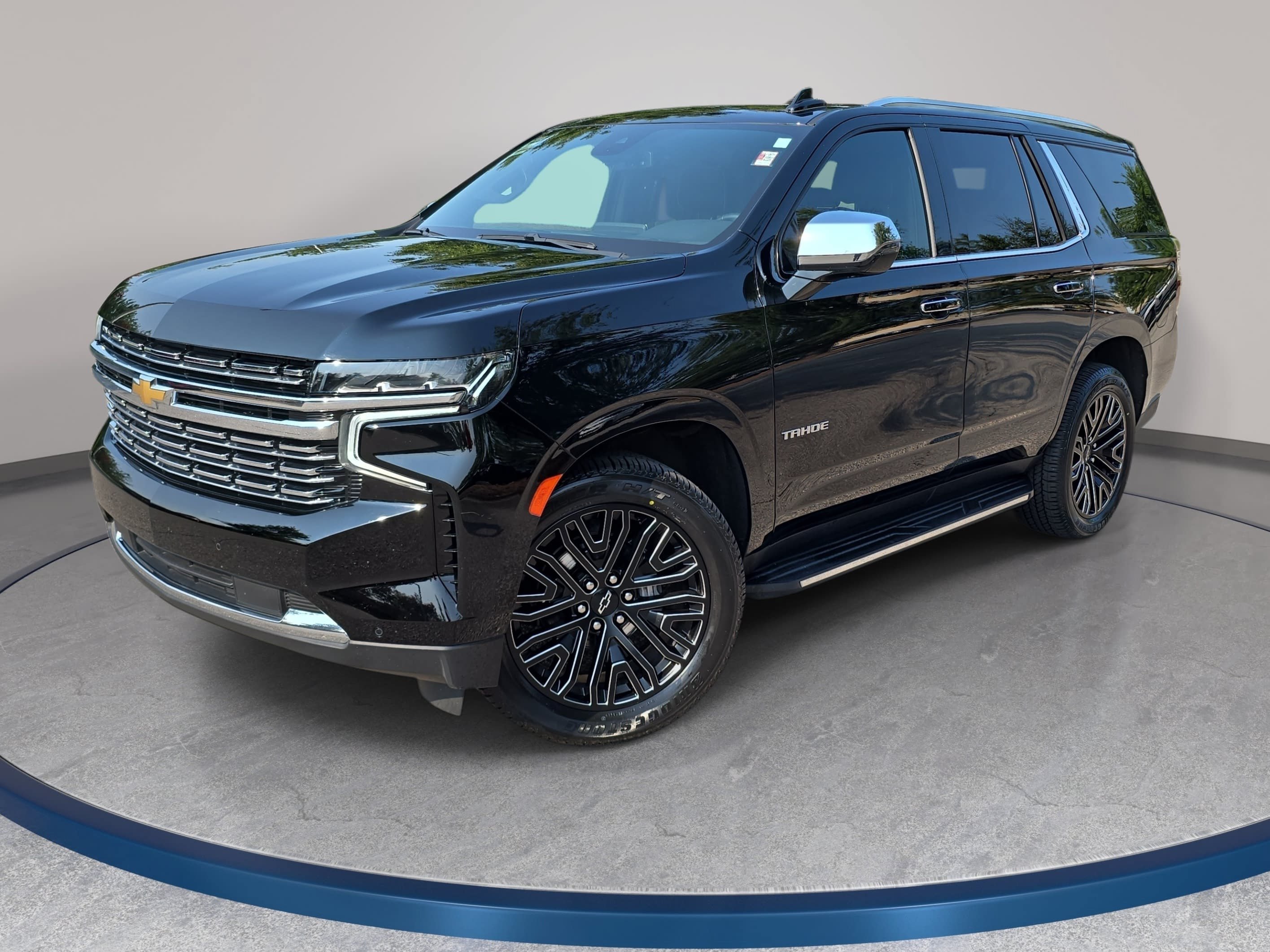 Used 2024 Chevrolet Tahoe Premier AWD/4WD image 1