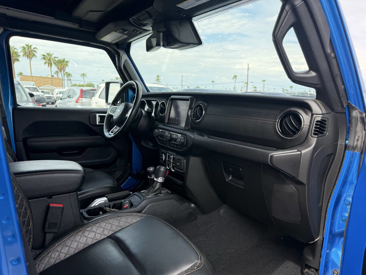 Used 2022 Jeep Wrangler Unlimited Sahara image 34