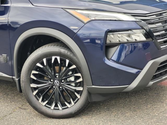 New 2026 Nissan Rogue SV AWD/4WD image 3