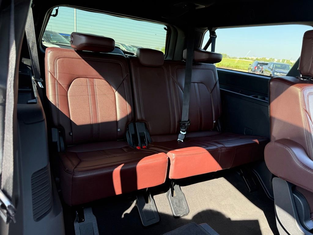 Used 2024 Ford Expedition Max Limited image 24