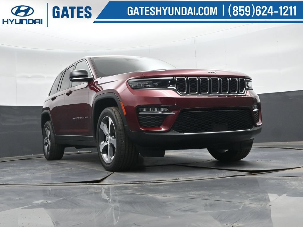 Used 2023 Jeep Grand Cherokee Limited AWD/4WD image 37