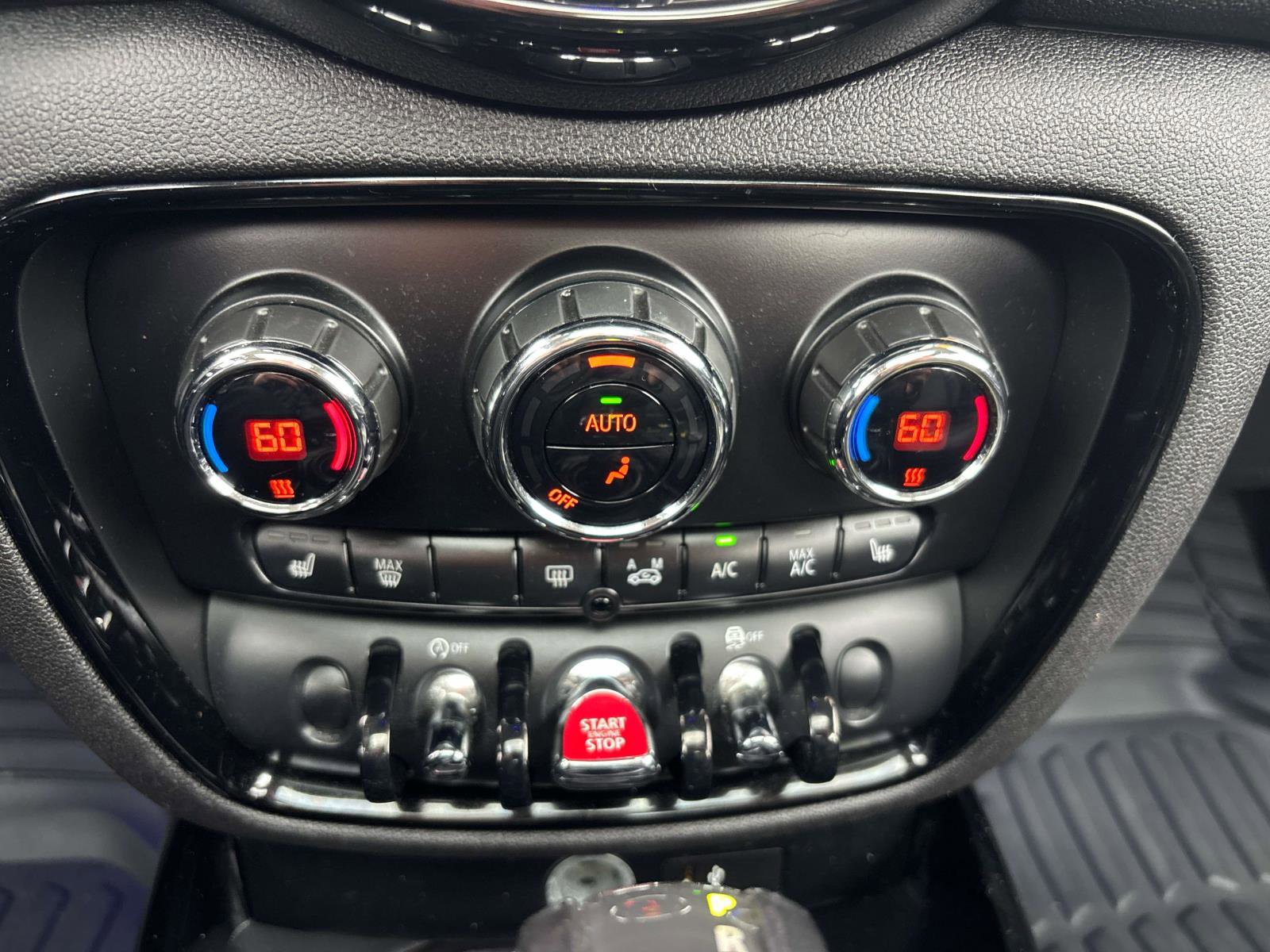 Used 2019 MINI Cooper Clubman ALL4 image 27