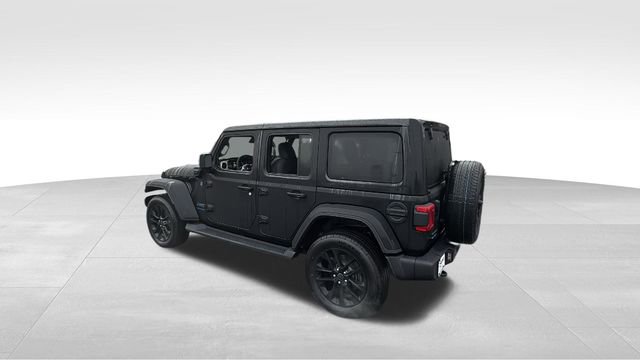 Used 2025 Jeep Wrangler Unlimited Sahara image 6