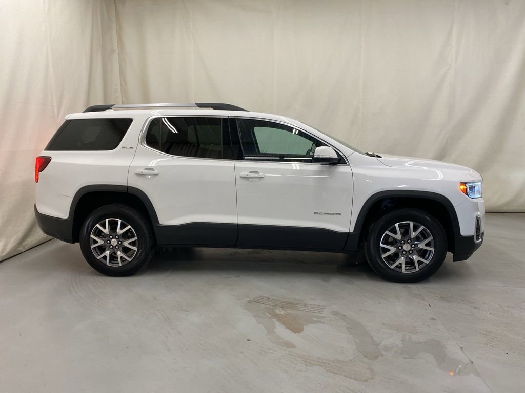 Certified 2023 GMC Acadia SLE w/ Driver Convenience Package image 9
