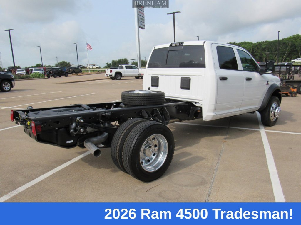 New 2026 RAM 4500 4x4 Crew Cab DRW image 3