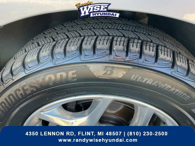 Used 2018 Chrysler Pacifica Limited FWD image 8