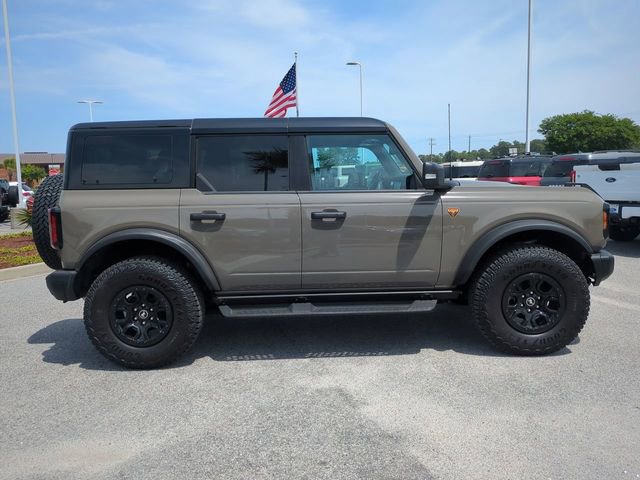 Used 2025 Ford Bronco Badlands AWD/4WD image 3