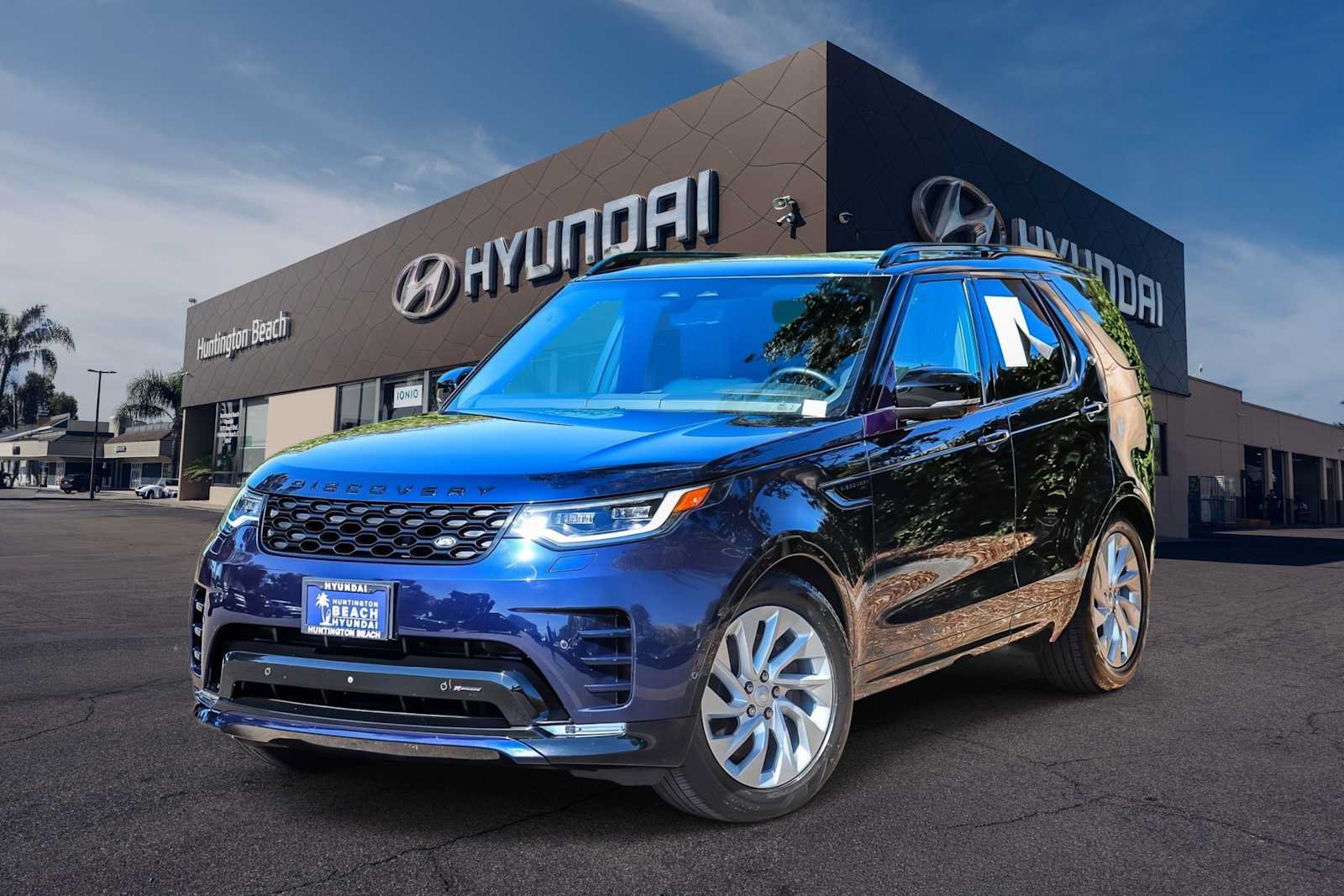 Used 2023 Land Rover Discovery S R-Dynamic