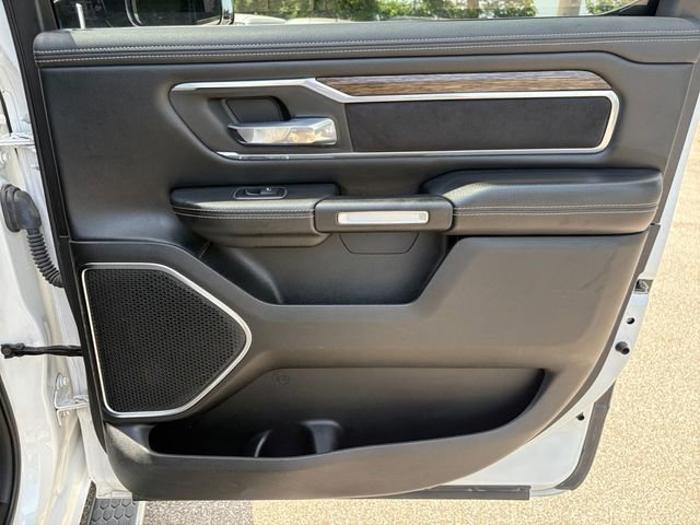 Used 2019 RAM 1500 Laramie image 17
