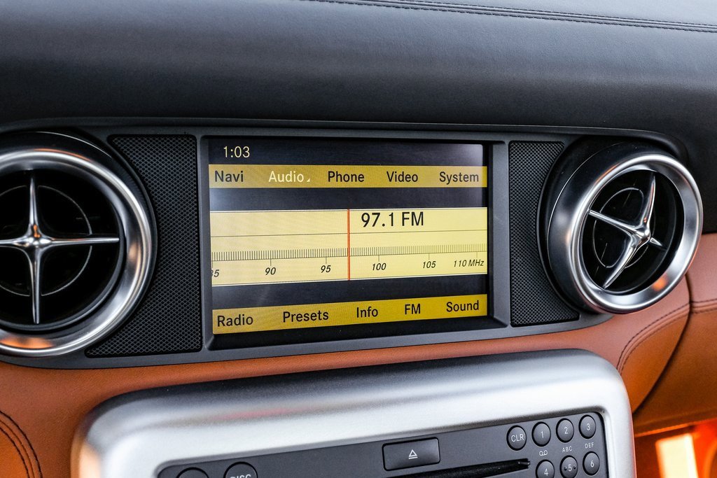 Used 2011 Mercedes-Benz SLS AMG Coupe image 34