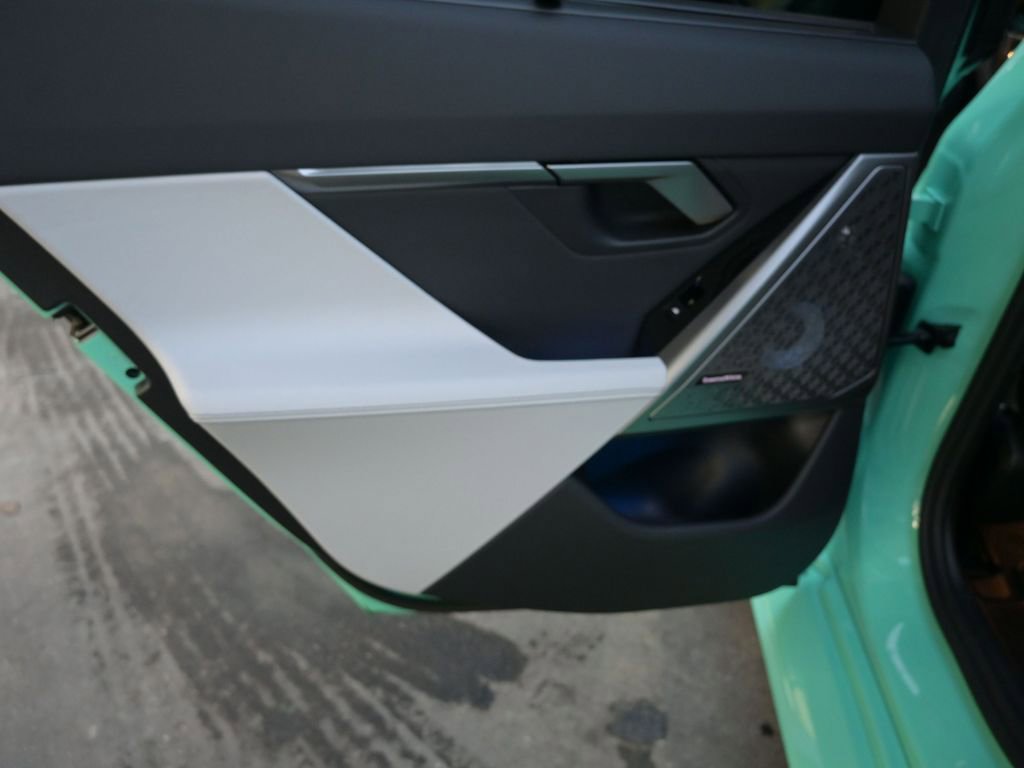 Used 2026 BMW M5 w/ Carbon Package image 33