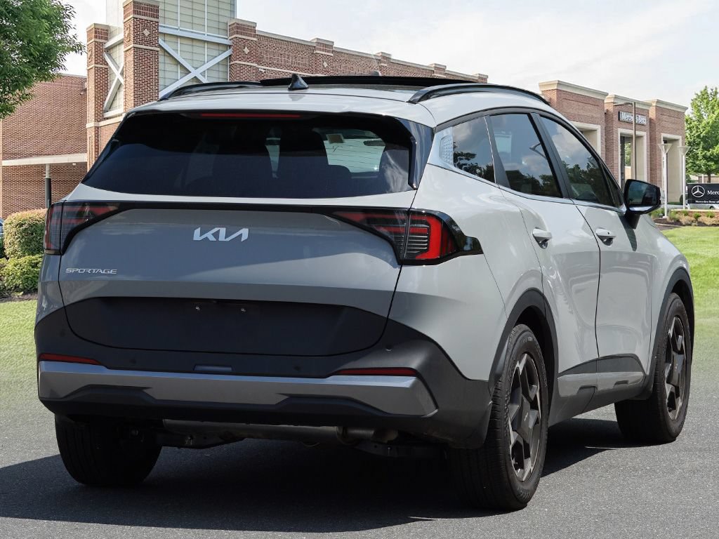 Used 2026 Kia Sportage EX w/ EX Panorama Roof Package FWD image 6