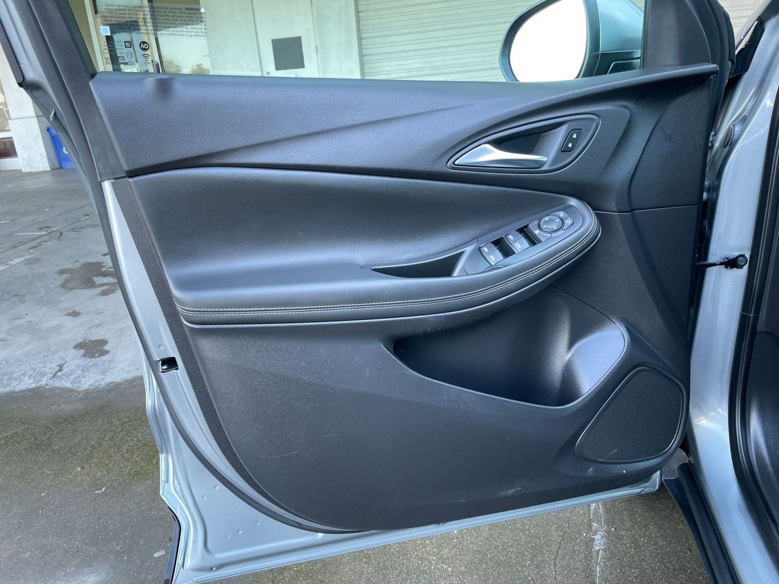 Used 2025 Buick Encore GX Preferred image 18