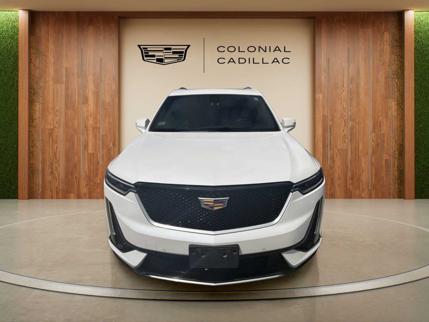 Used 2020 Cadillac XT6 Sport w/ Platinum Package AWD/4WD image 2