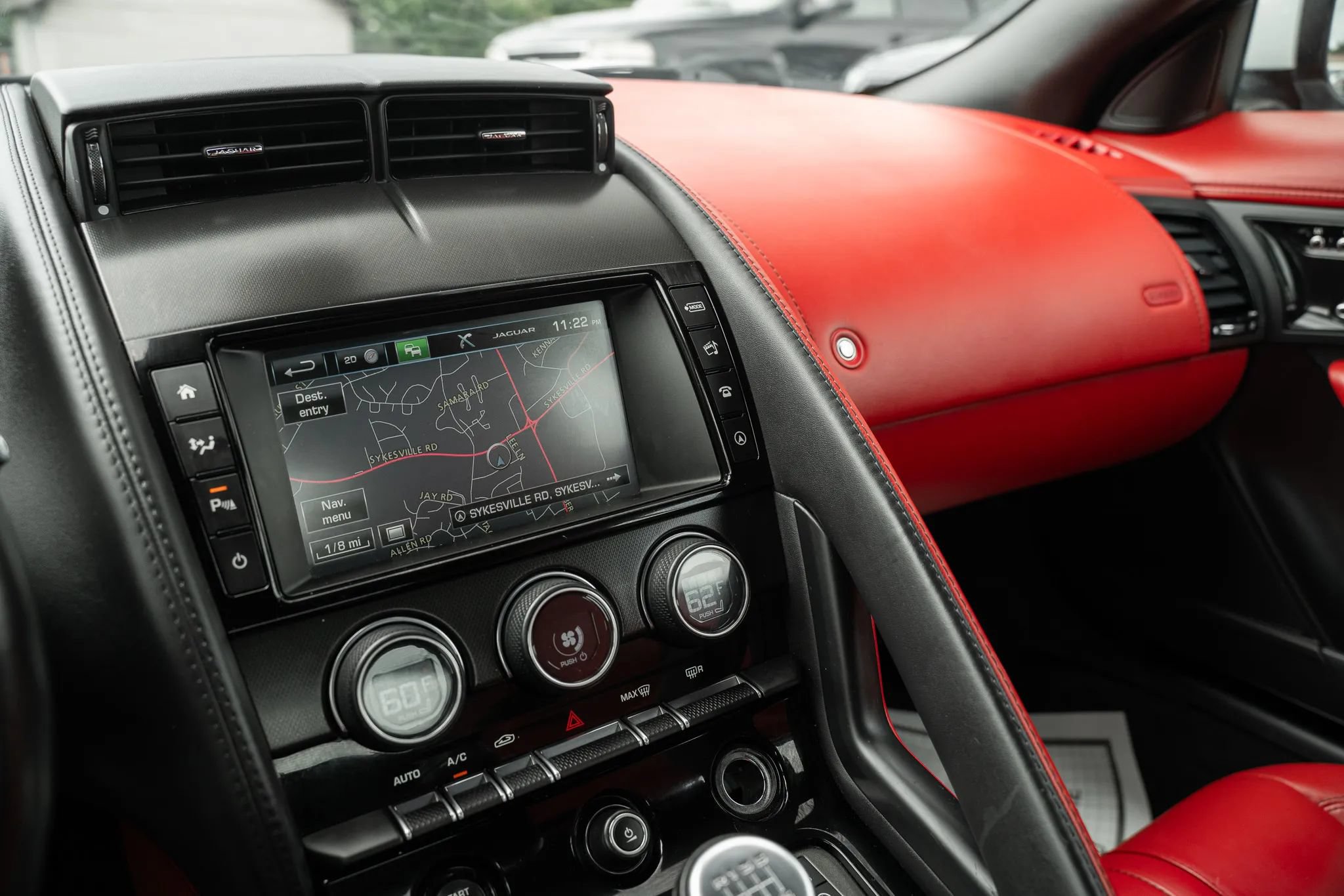 Used 2016 Jaguar F-TYPE S RWD image 21