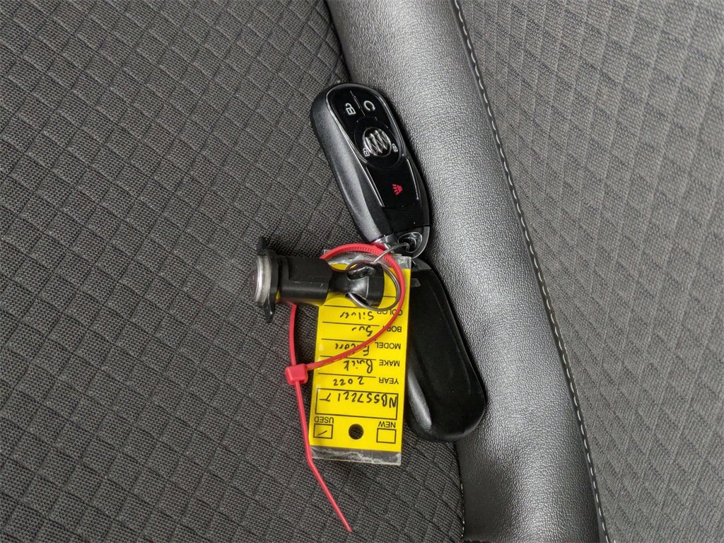 Used 2022 Buick Encore Preferred w/ Safety Package image 34