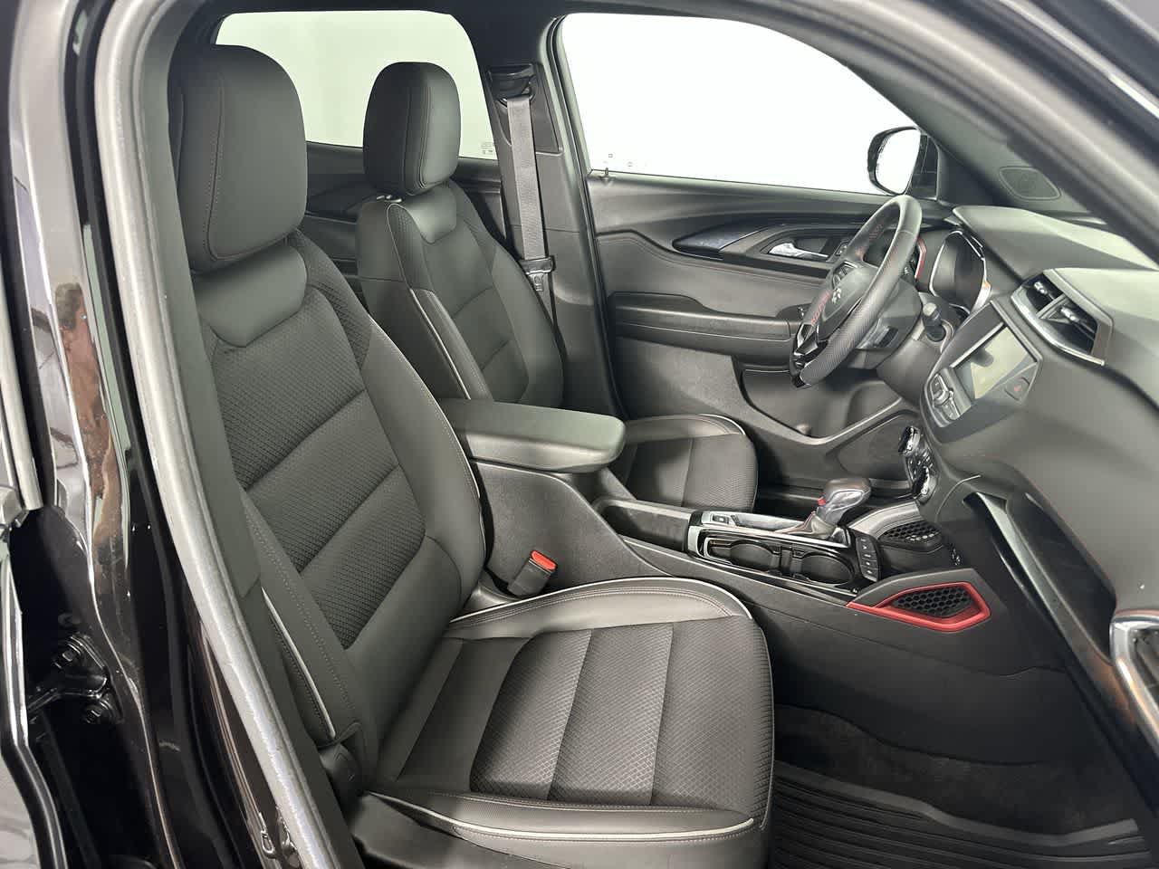 Used 2022 Chevrolet TrailBlazer RS FWD image 21