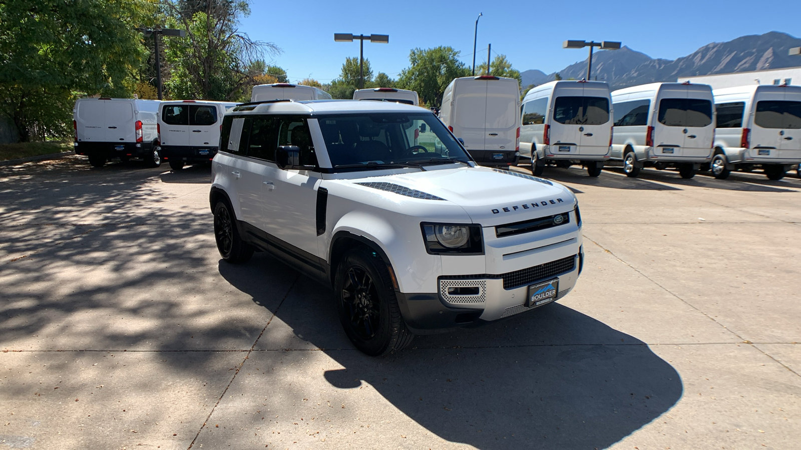 Used 2024 Land Rover Defender 110 S image 7