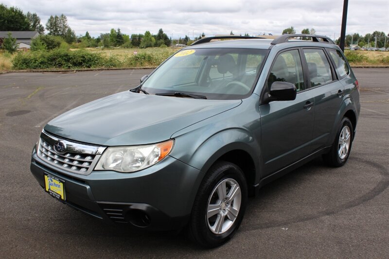 Used 2012 Subaru Forester 2.5X w/ Alloy Wheel Pkg AWD/4WD image 2
