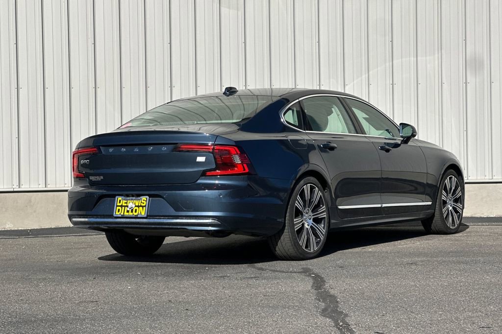 Used 2024 Volvo S90 T8 Ultimate image 4
