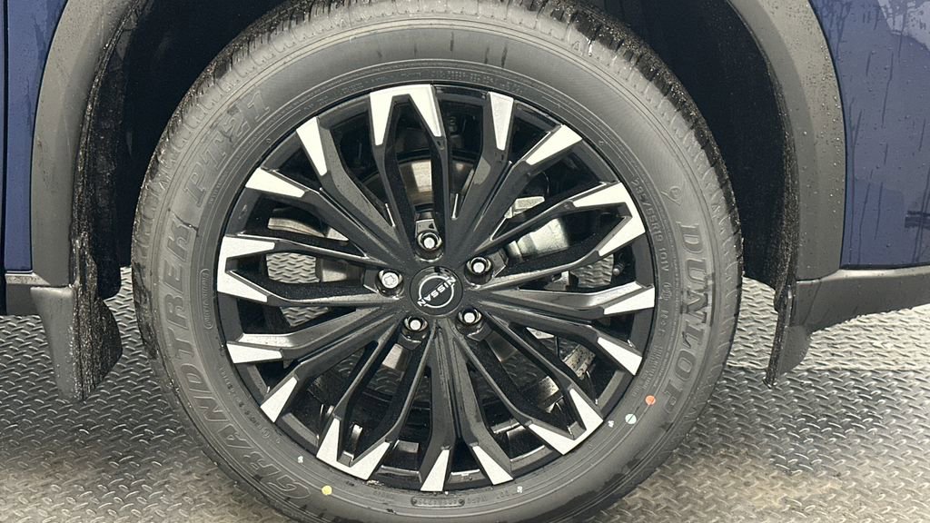 New 2026 Nissan Rogue SV image 18