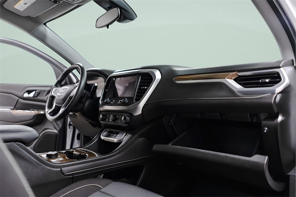 Used 2023 GMC Acadia SLE w/ Driver Convenience Package image 40