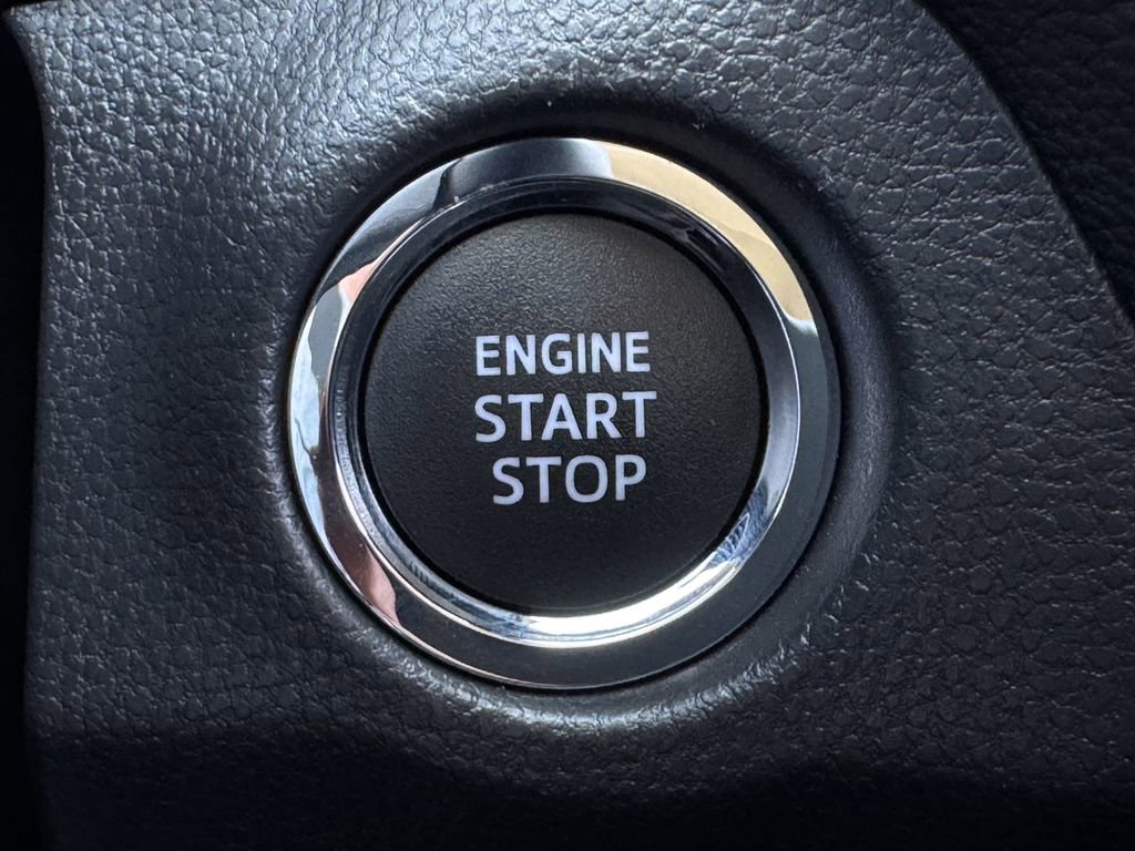 Used 2025 Toyota RAV4 XLE Premium FWD image 21