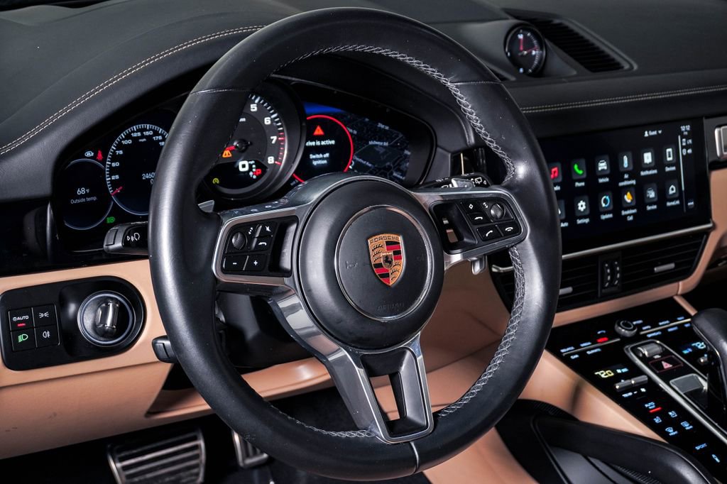 Certified 2023 Porsche Cayenne S Platinum image 18