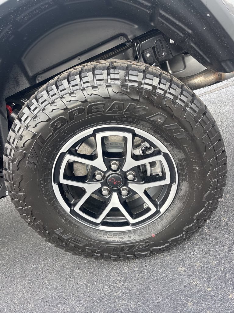 New 2026 Jeep Gladiator Rubicon w/ Steel Power Dome Hood Package AWD/4WD image 6