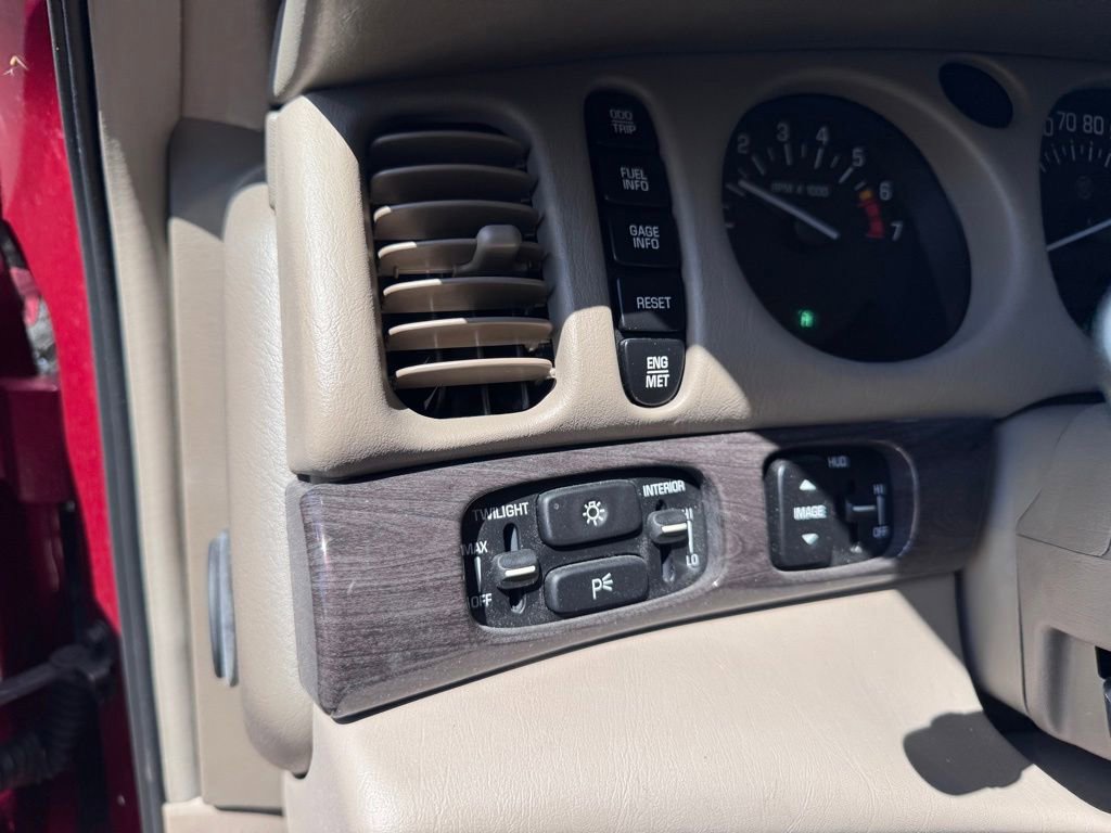 Used 2003 Buick Le Sabre Limited w/ Celebration Edition Package FWD image 16