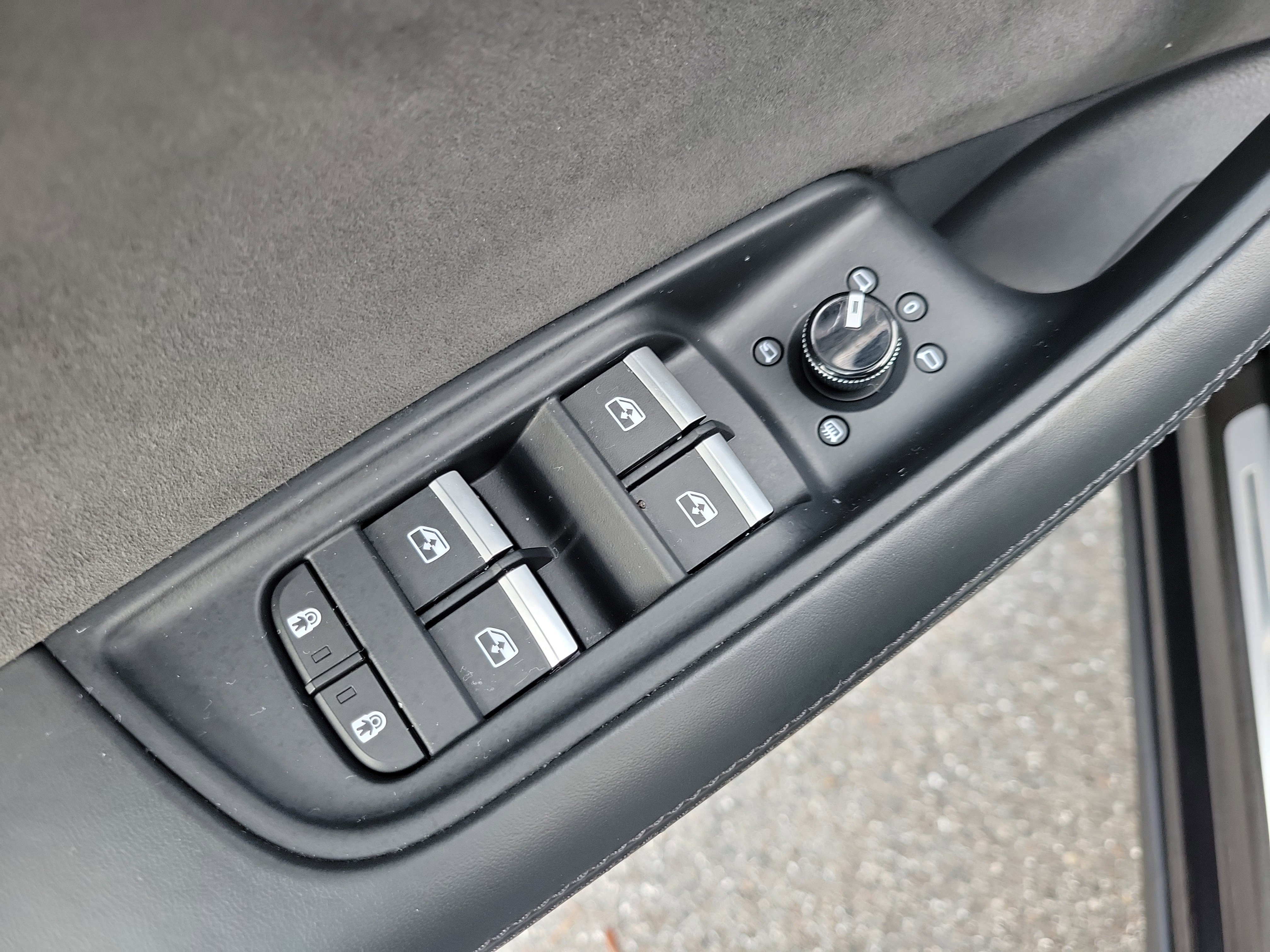 Used 2021 Audi Q8 Prestige image 18