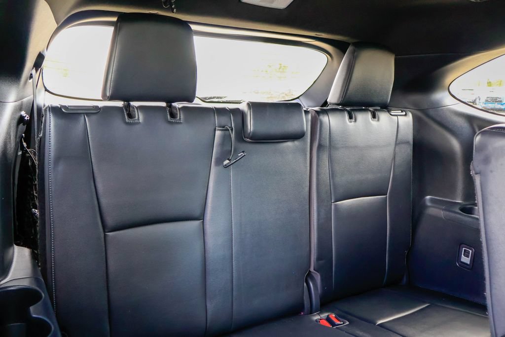 Used 2023 Toyota Highlander XSE FWD image 14