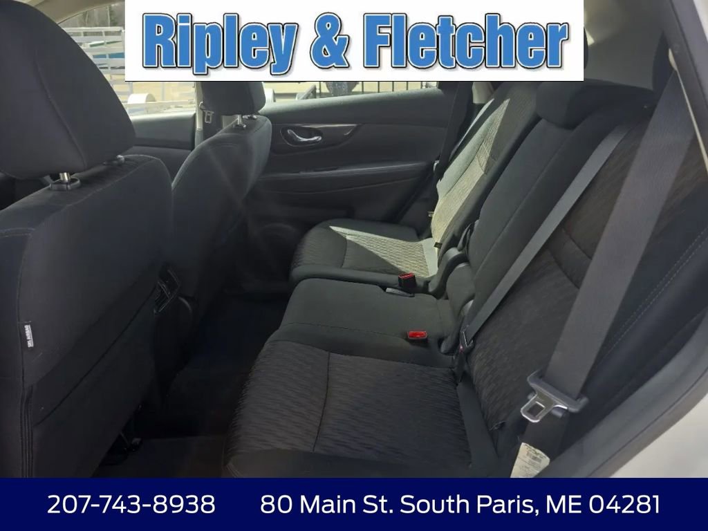 Used 2018 Nissan Rogue S AWD/4WD image 12