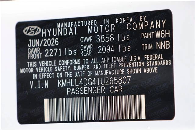New 2026 Hyundai Elantra SE FWD image 24