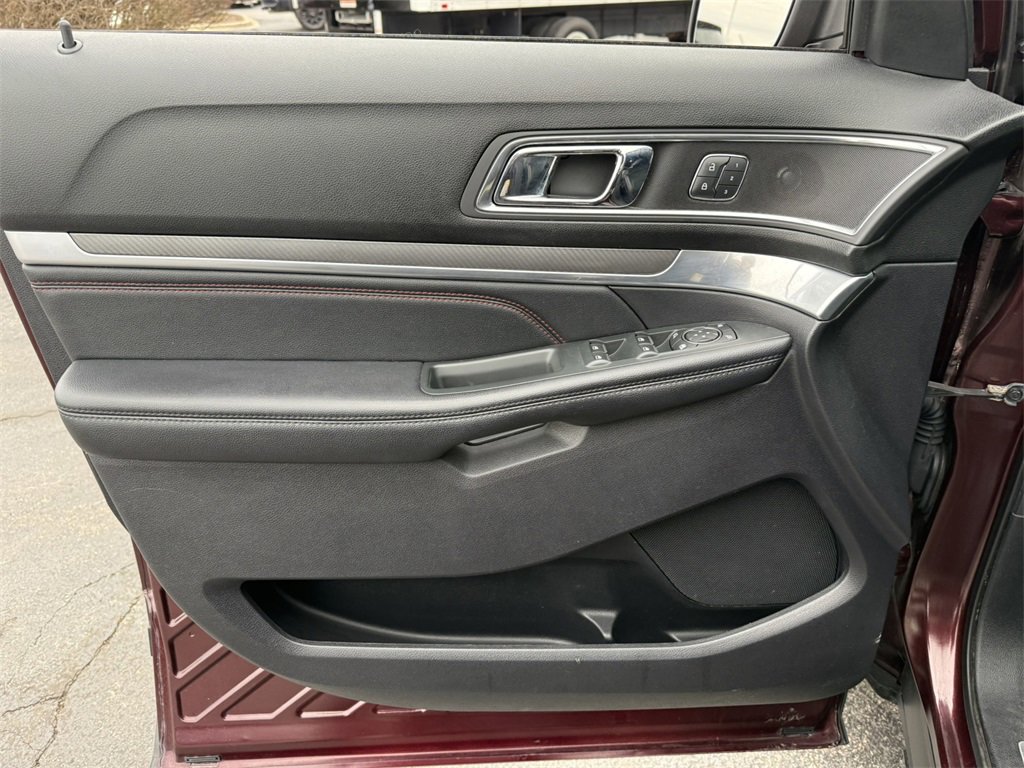 Used 2019 Ford Explorer Sport w/ Equipment Group 401A image 13
