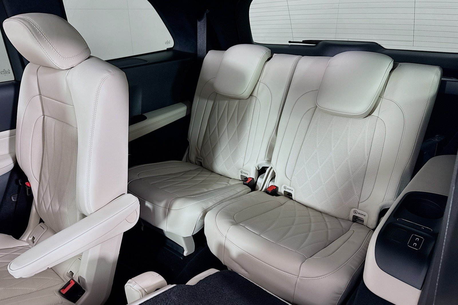 New 2026 Mercedes-Benz GLS 63 AMG 4MATIC image 8