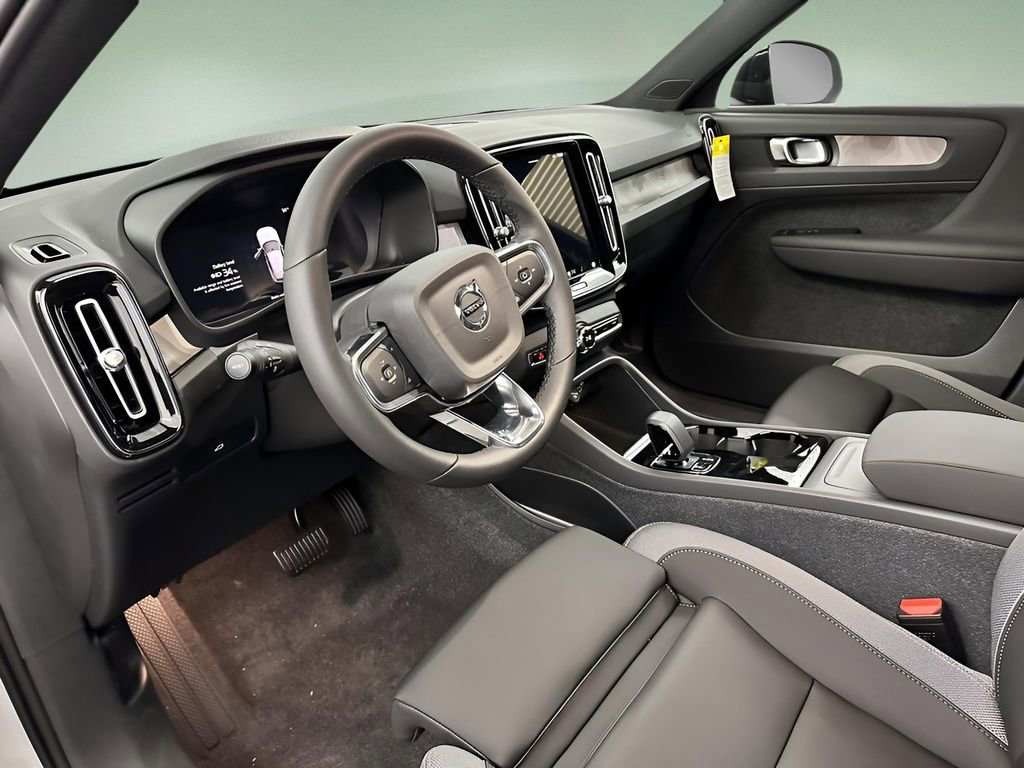 New 2024 Volvo XC40 Recharge Core w/ Protection Package Premier image 29