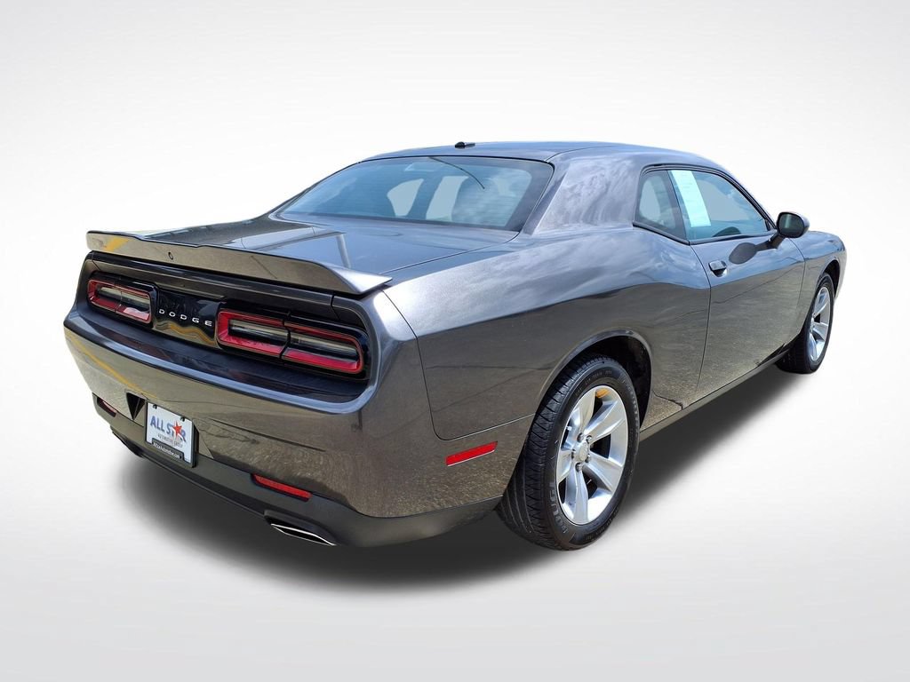 Used 2021 Dodge Challenger SXT RWD image 7