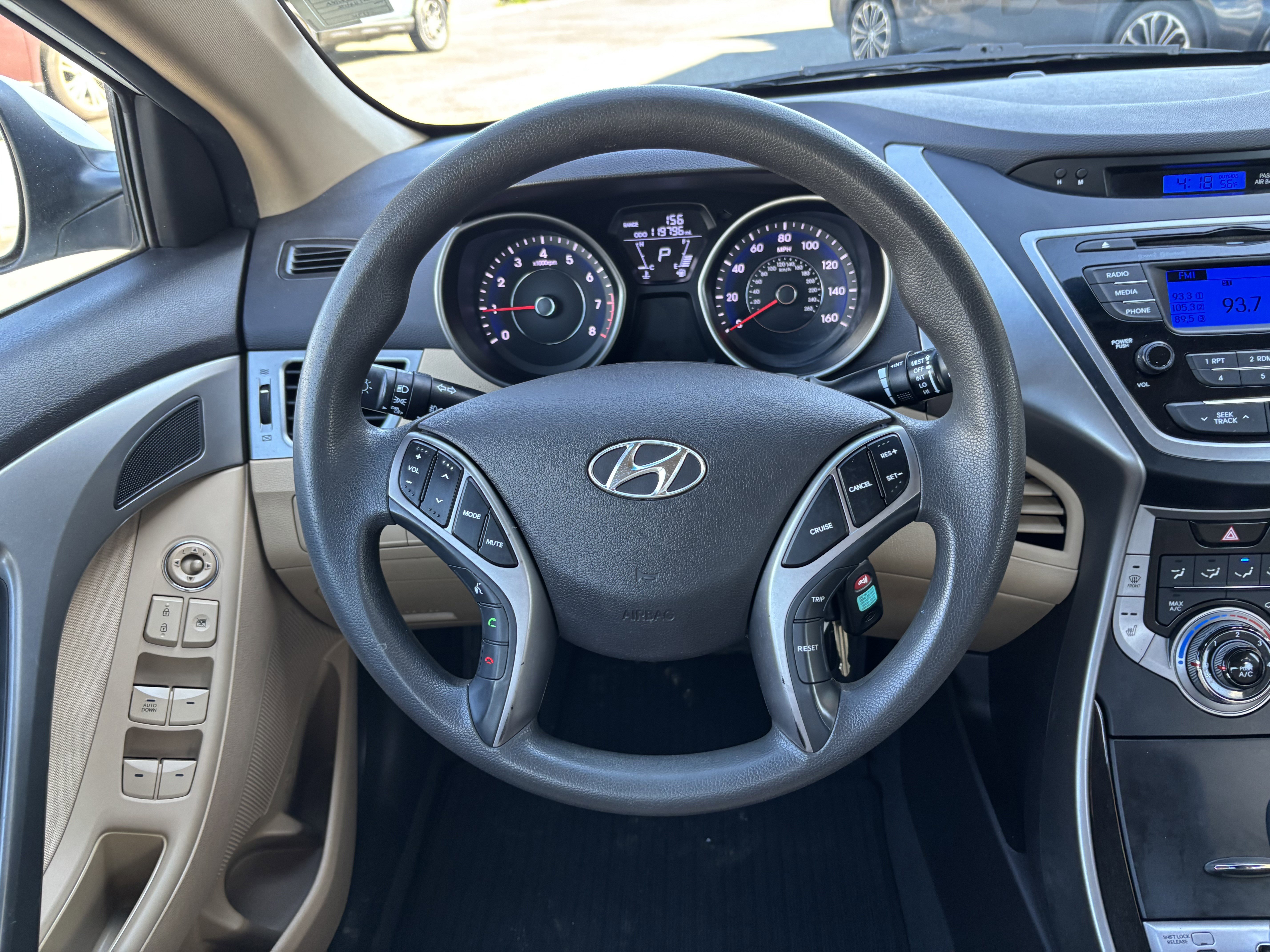 Used 2013 Hyundai Elantra GLS w/ Preferred Pkg FWD image 13