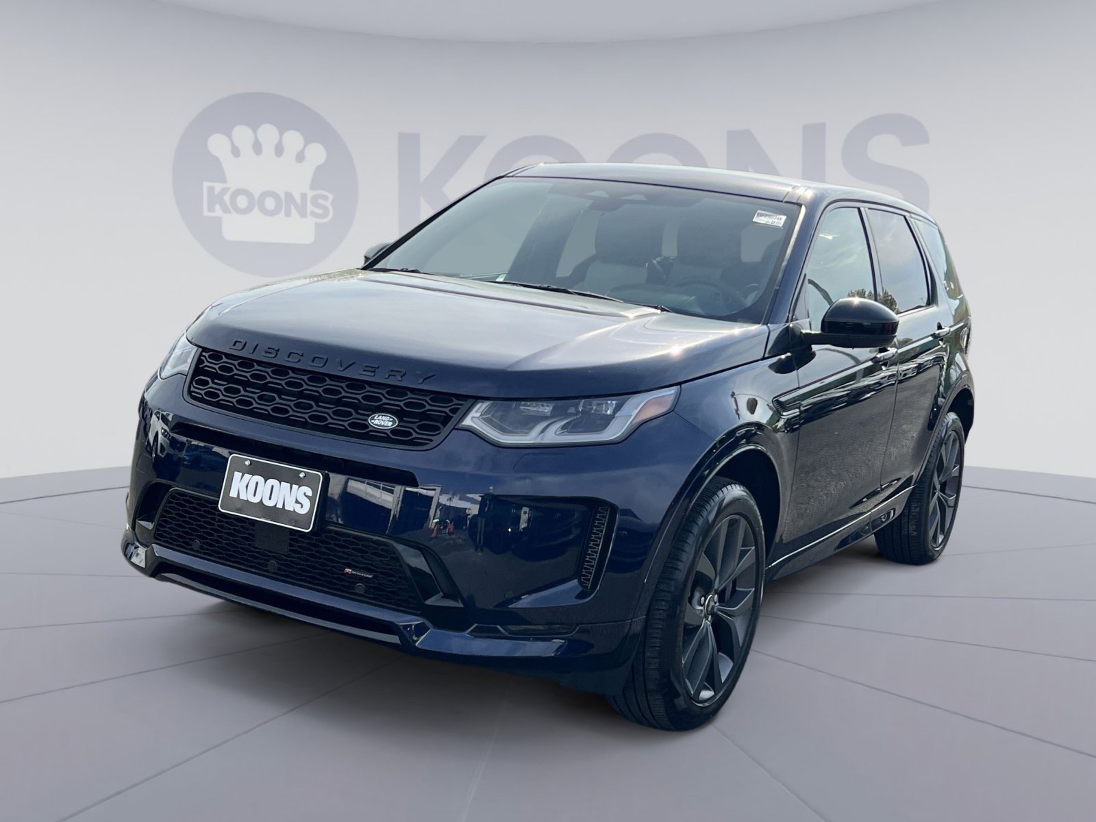 Used 2023 Land Rover Discovery Sport SE R-Dynamic image 5